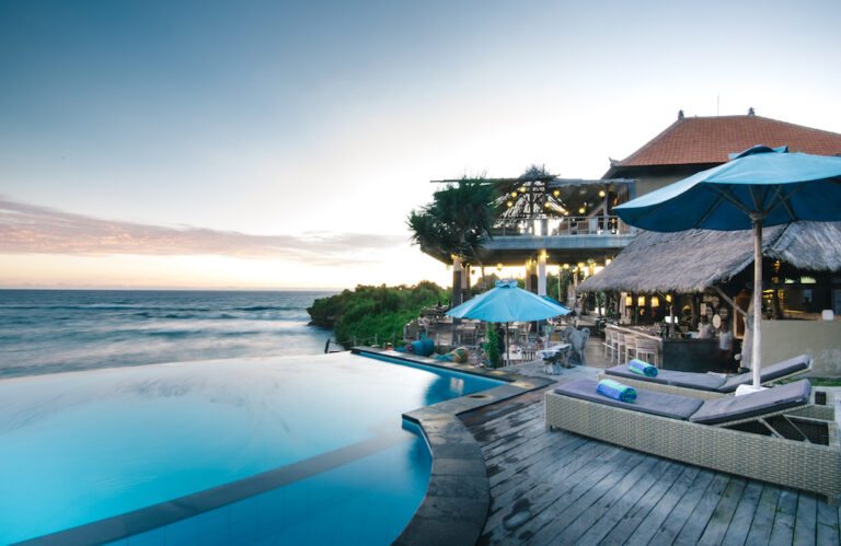 Dream-Beach-Huts-Nusa-Lembongan-Pool